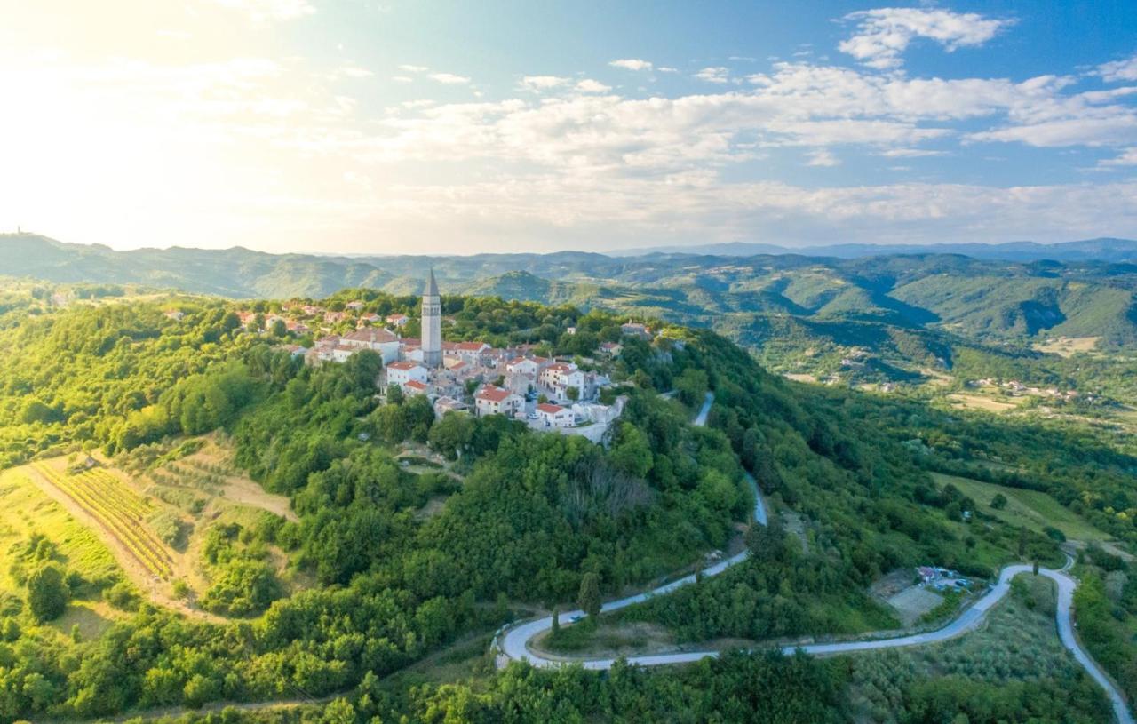 Holiday House Lidia I Rina Pićan Kültér fotó